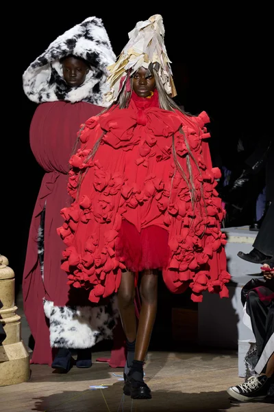 Look 19